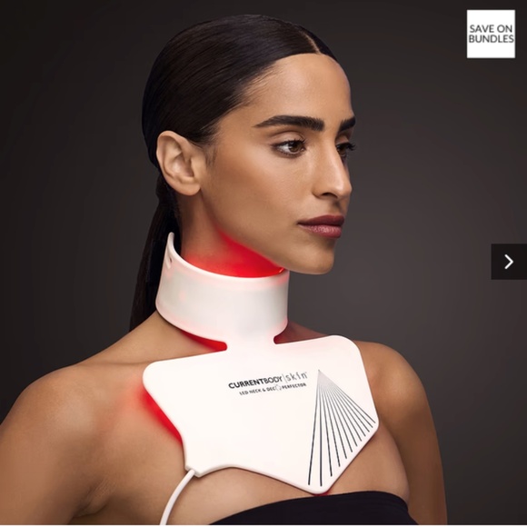 CurrentBODY | Skin L E D Light Therapy Face + Neck Duo Masks - Picture 11 of 16